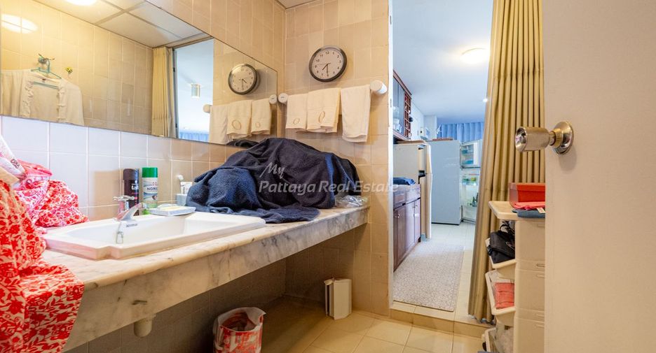 For sale 2 bedrooms condo in Jomtien, Pattaya