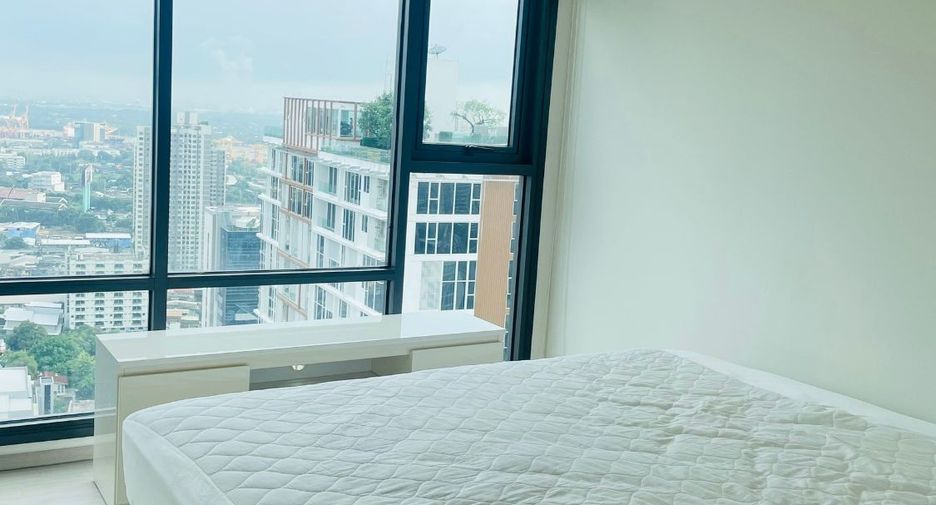 For rent 2 bedrooms condo in Khlong Toei, Bangkok