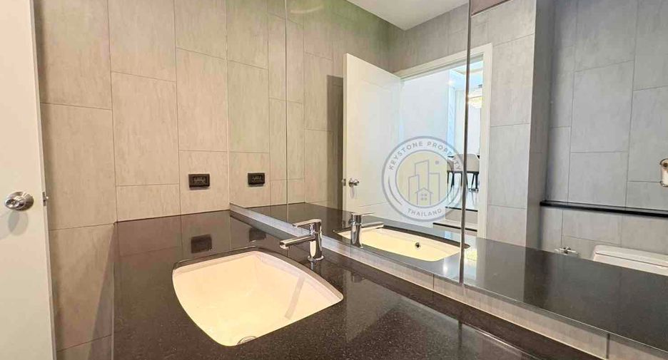 For rent 3 bedrooms villa in East Pattaya, Pattaya