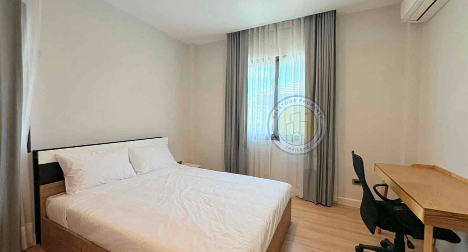 For rent 3 bedrooms villa in East Pattaya, Pattaya