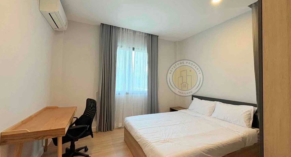 For rent 3 bedrooms villa in East Pattaya, Pattaya