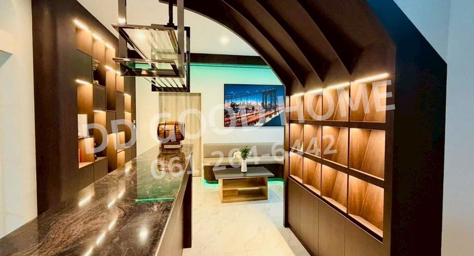 Haus zum Kauf mit 5 Zimmer in Mueang Udon Thani, Udon Thani