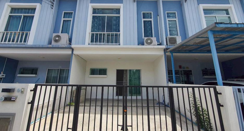 Casa adosada en venta de 3 habitaciones en Mueang Pathum Thani, Pathum Thani