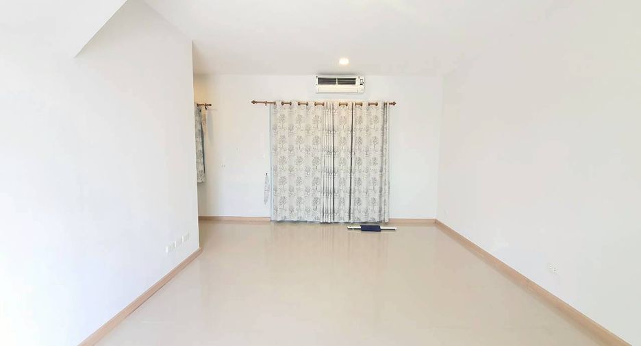 Casa adosada en venta de 3 habitaciones en Mueang Pathum Thani, Pathum Thani