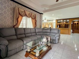 Villa zur Miete mit 5 Zimmer in Bang Lamung, Chonburi
