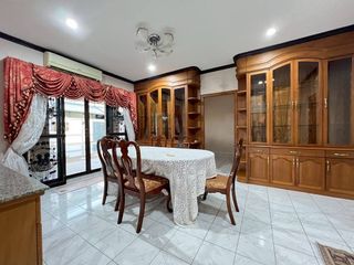 Villa zur Miete mit 5 Zimmer in Bang Lamung, Chonburi