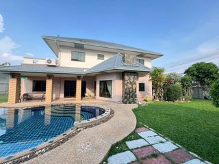 Villa zur Miete mit 5 Zimmer in Bang Lamung, Chonburi