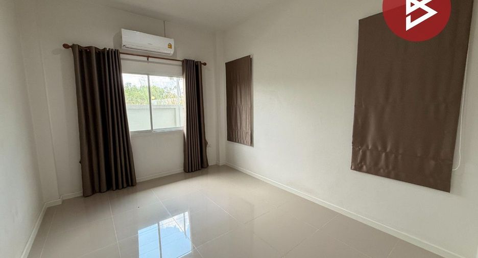 À vendre 2 chambres maison à Si Racha, Chonburi