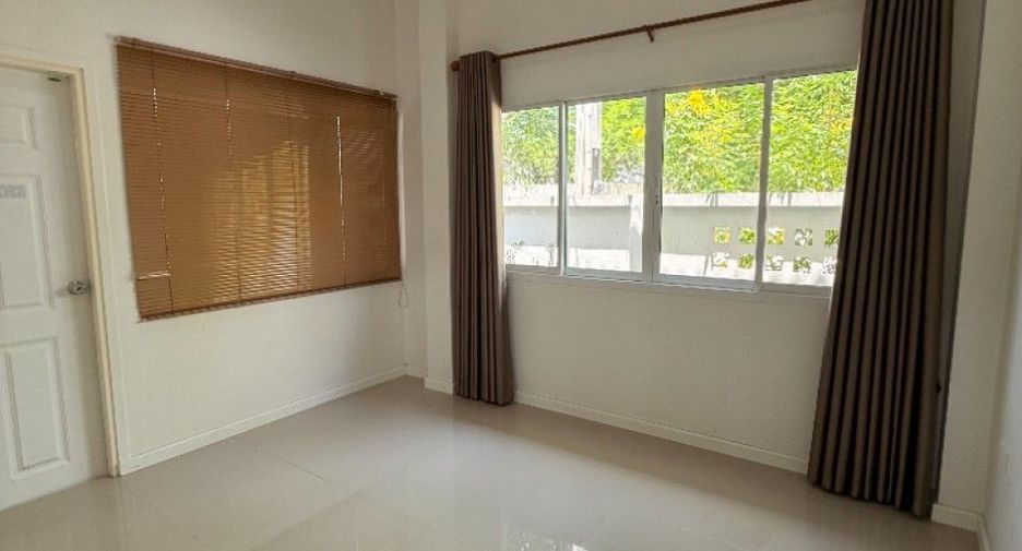 À vendre 2 chambres maison à Si Racha, Chonburi