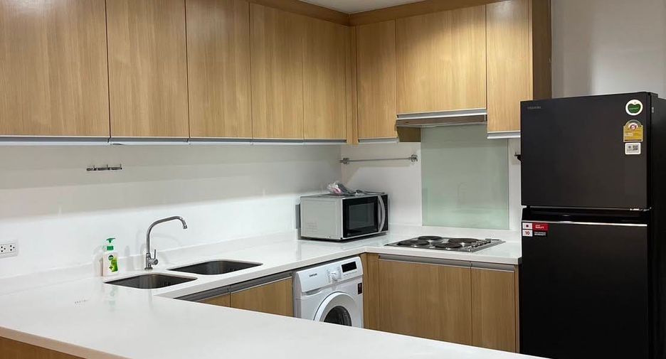 For rent 2 bedrooms condo in Watthana, Bangkok