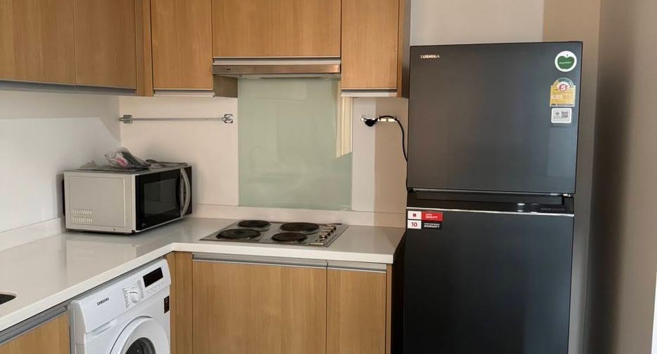 For rent 2 bedrooms condo in Watthana, Bangkok