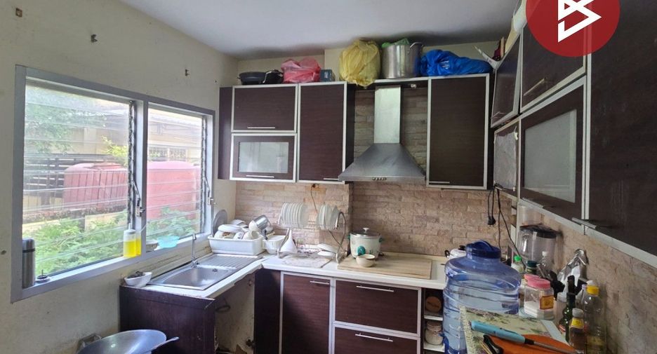 For sale 3 bedrooms house in Bang Khun Thian, Bangkok