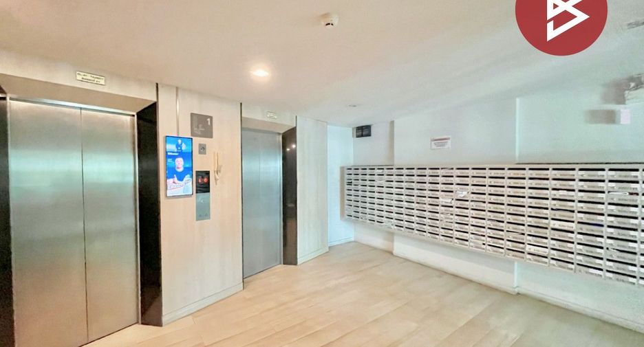 For sale 1 bed condo in Bang Kapi, Bangkok