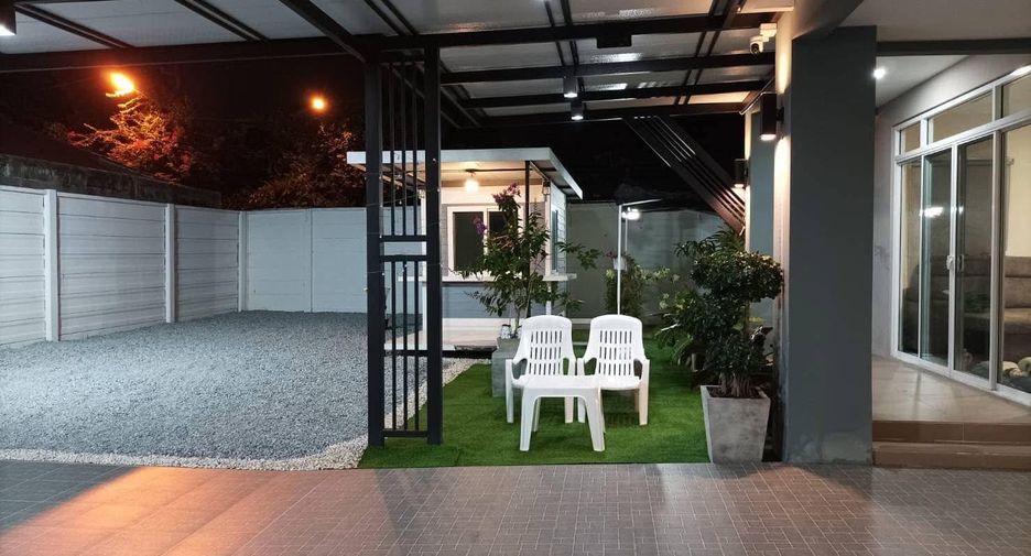For rent 3 bedrooms house in East Pattaya, Pattaya