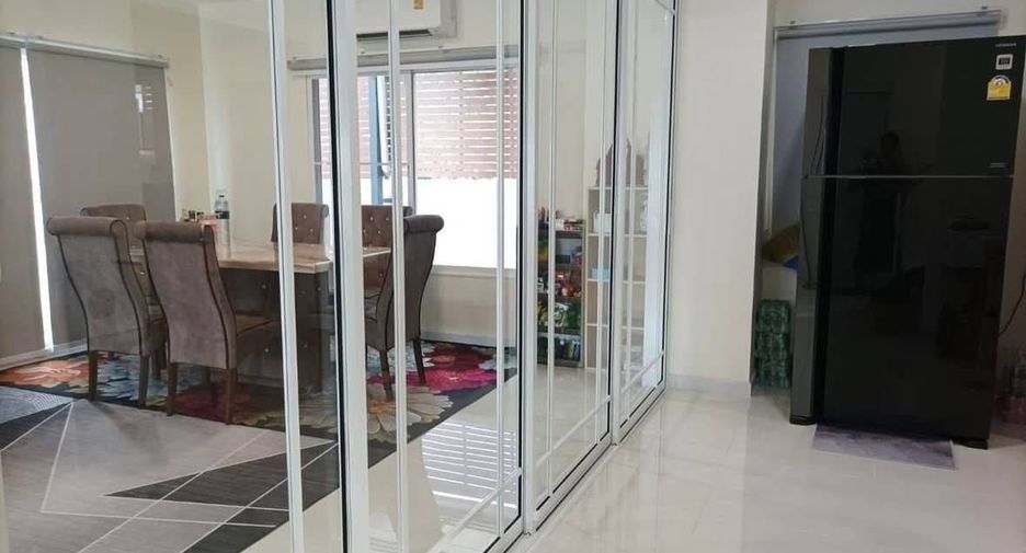 For rent 3 bedrooms house in East Pattaya, Pattaya