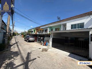 For sale 3 bedrooms townhouse in Mueang Samut Prakan, Samut Prakan