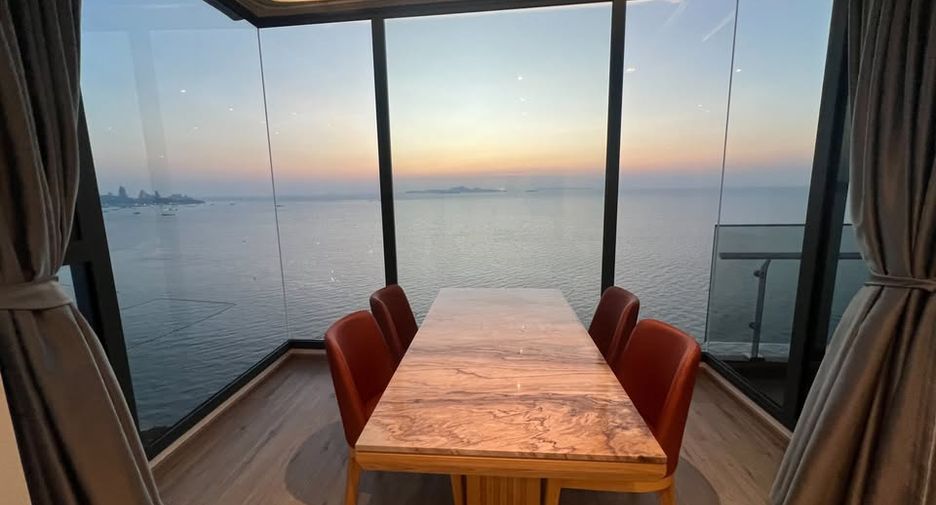 For rent 2 bedrooms condo in North Pattaya, Pattaya