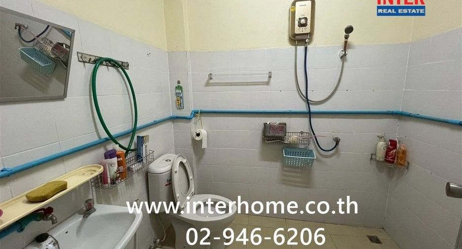 For sale 4 bedrooms retail Space in Khlong Sam Wa, Bangkok