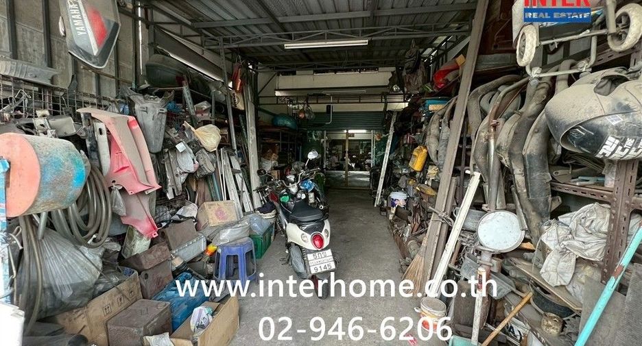 For sale 4 bedrooms retail Space in Khlong Sam Wa, Bangkok