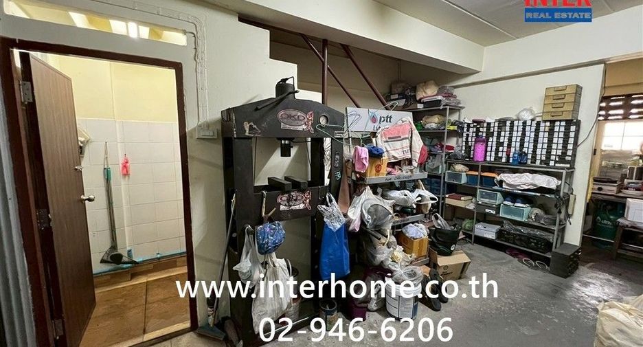 For sale 4 bedrooms retail Space in Khlong Sam Wa, Bangkok