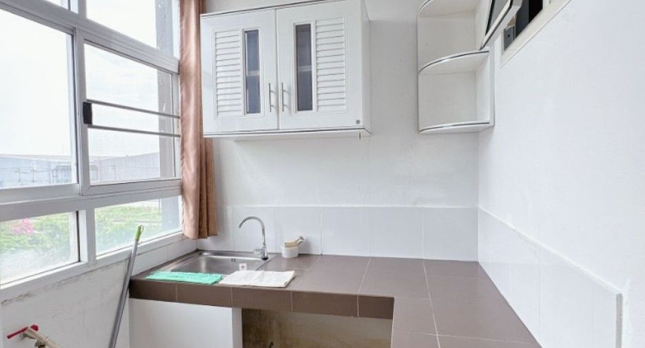 For sale 1 bed condo in Phan Thong, Chonburi
