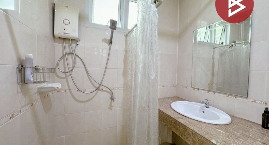 For sale 1 bed condo in Phan Thong, Chonburi