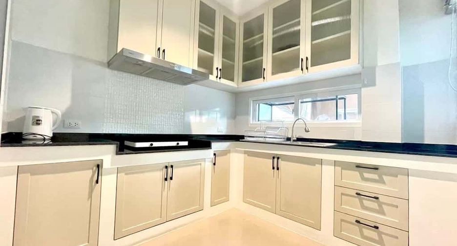 ให้เช่า 4 ห้องนอน บ้านเดี่ยว ใน สันกำแพง, เชียงใหม่