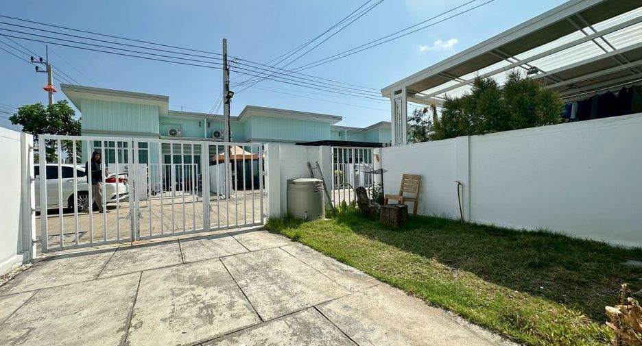 Reihenhaus zum Kauf mit 2 Zimmer in Bang Phli, Samut Prakan