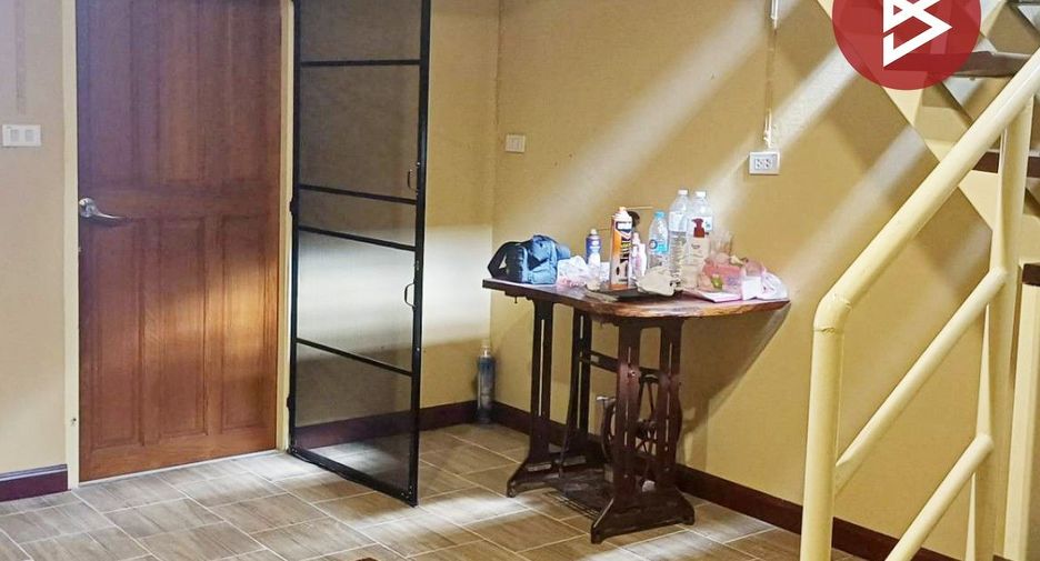 Reihenhaus zum Kauf mit 2 Zimmer in Thanyaburi, Pathum Thani
