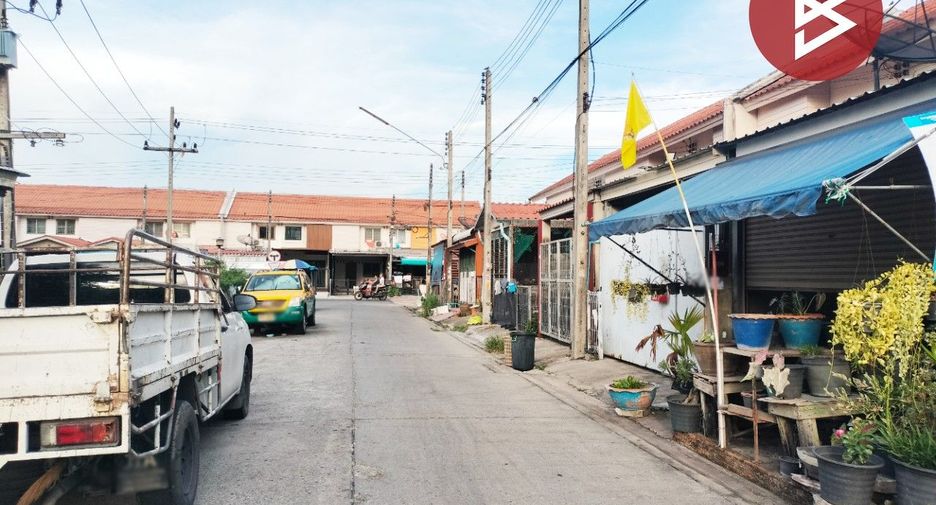 Reihenhaus zum Kauf mit 2 Zimmer in Thanyaburi, Pathum Thani