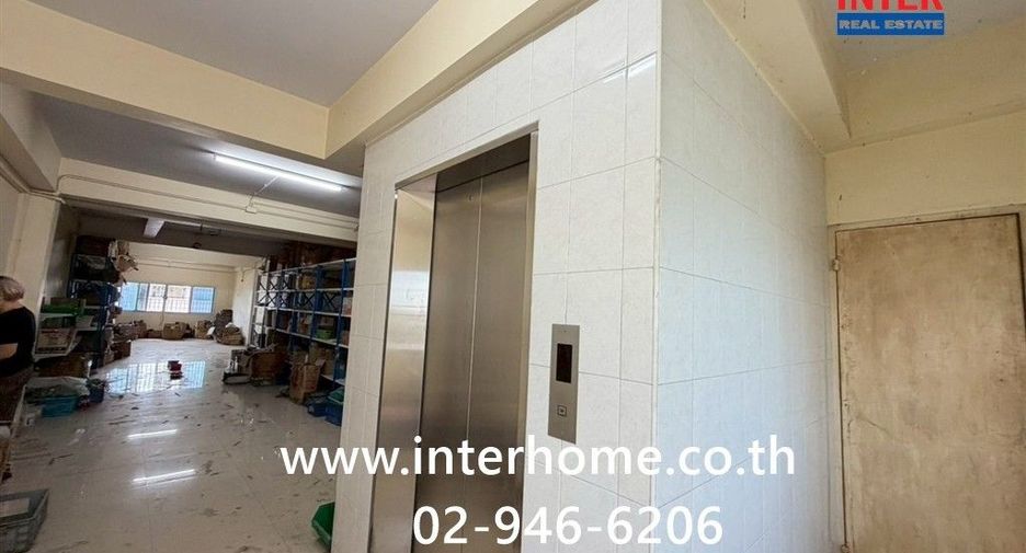 For sale 10 bedrooms retail Space in Chom Thong, Bangkok