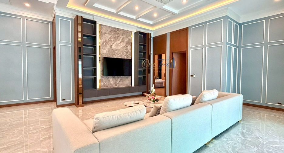 For rent 5 bedrooms villa in East Pattaya, Pattaya