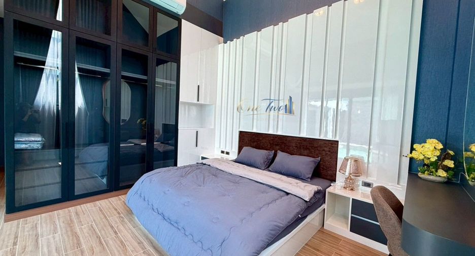 For rent 5 bedrooms villa in East Pattaya, Pattaya