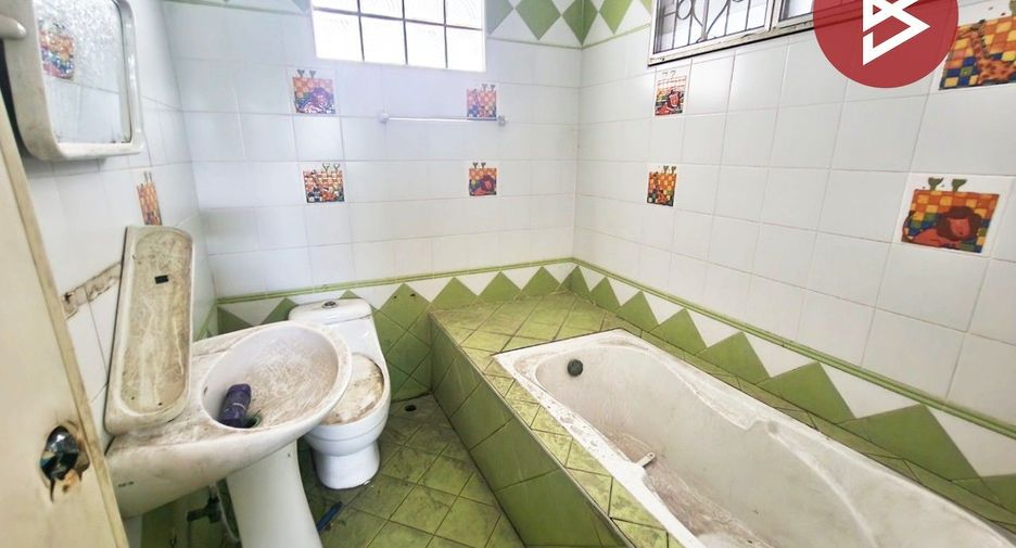 For sale 2 bedrooms house in Si Racha, Chonburi