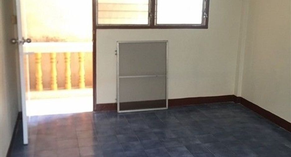 For sale 14 bedrooms retail Space in Lat Krabang, Bangkok