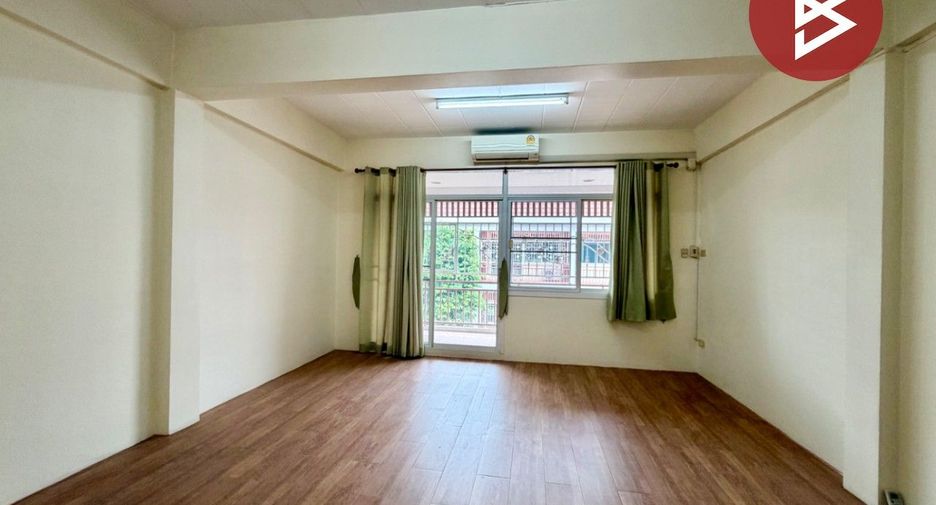 For rent 2 ベッドルーム retail Space in Min Buri, Bangkok