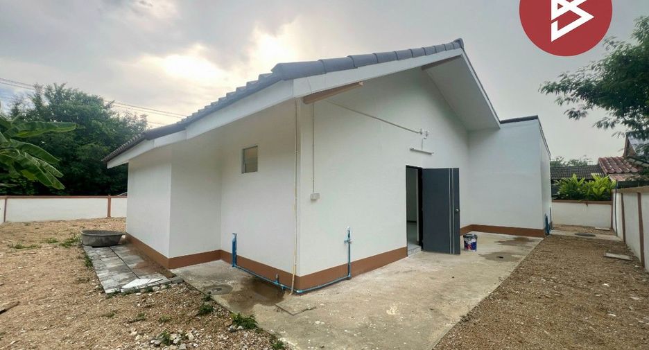 For sale 3 bedrooms house in Ban Bueng, Chonburi