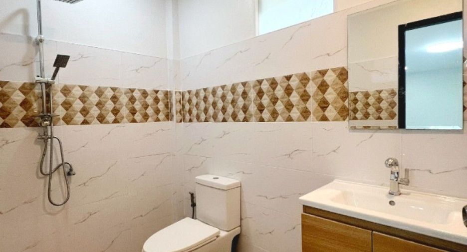 For sale 3 bedrooms house in Ban Bueng, Chonburi
