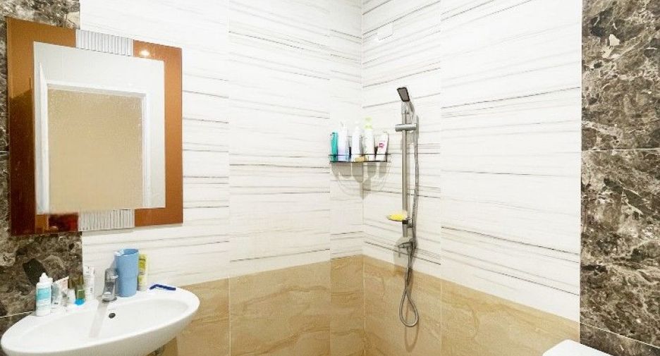 For sale 3 bedrooms townhouse in Prawet, Bangkok