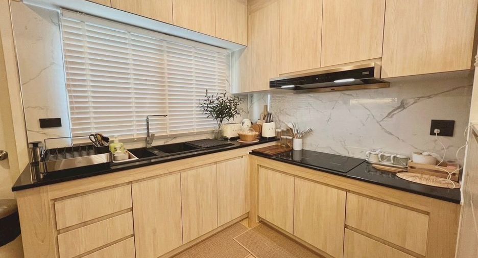 For rent 4 bedrooms house in Bang Phli, Samut Prakan