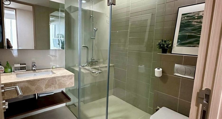 For rent 3 bedrooms condo in Watthana, Bangkok
