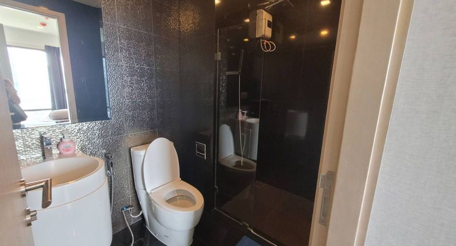 À louer 1 chambre condo à Khlong Toei, Bangkok