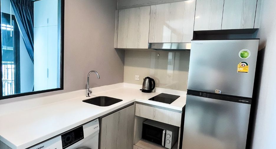 For rent 1 bed condo in Pathum Wan, Bangkok