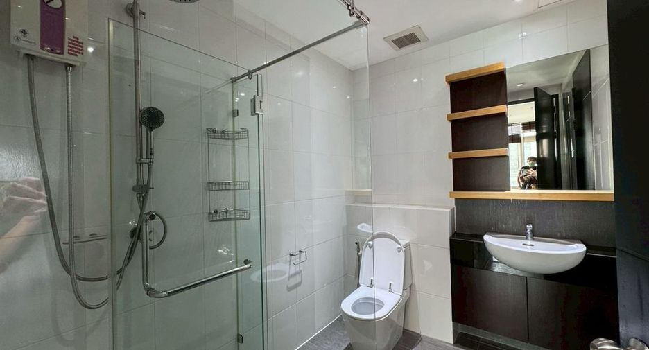 Condo en alquiler de 2 habitaciones en Watthana, Bangkok