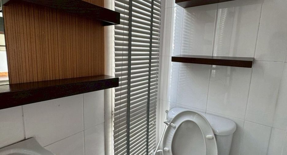 Condo en alquiler de 2 habitaciones en Watthana, Bangkok