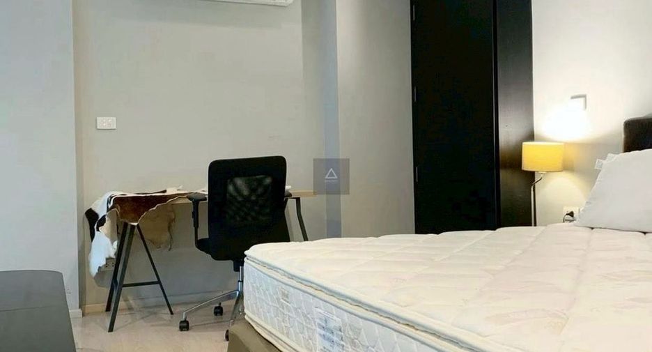 For rent 1 bed house in Khlong Toei, Bangkok