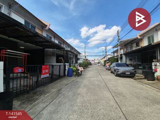 For sale 3 bedrooms townhouse in Mueang Pathum Thani, Pathum Thani