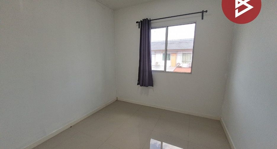 For sale 3 bedrooms townhouse in Mueang Pathum Thani, Pathum Thani