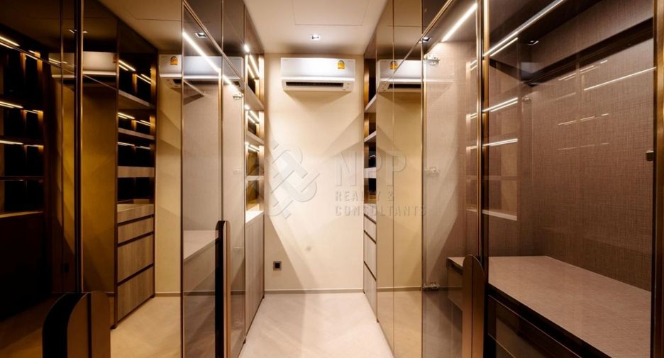 Wohnung zum Kauf mit 4 Zimmer in Sathon, Bangkok