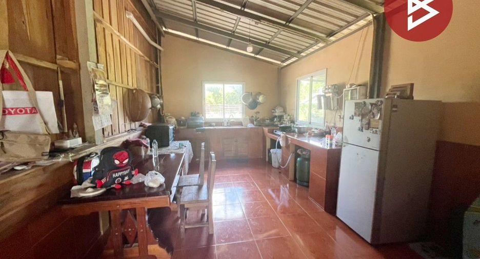 Haus zum Kauf mit 3 Zimmer in Ban Rai, Uthai Thani